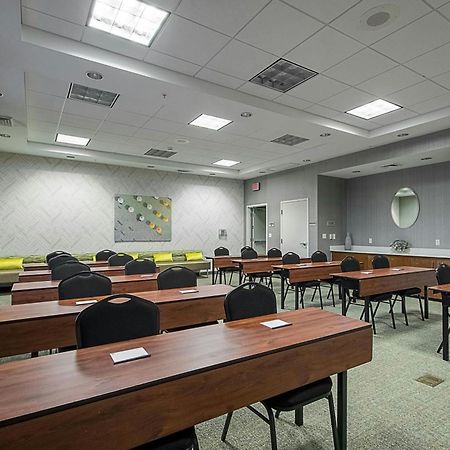 Springhill Suites Tampa North/Tampa Palms Extérieur photo