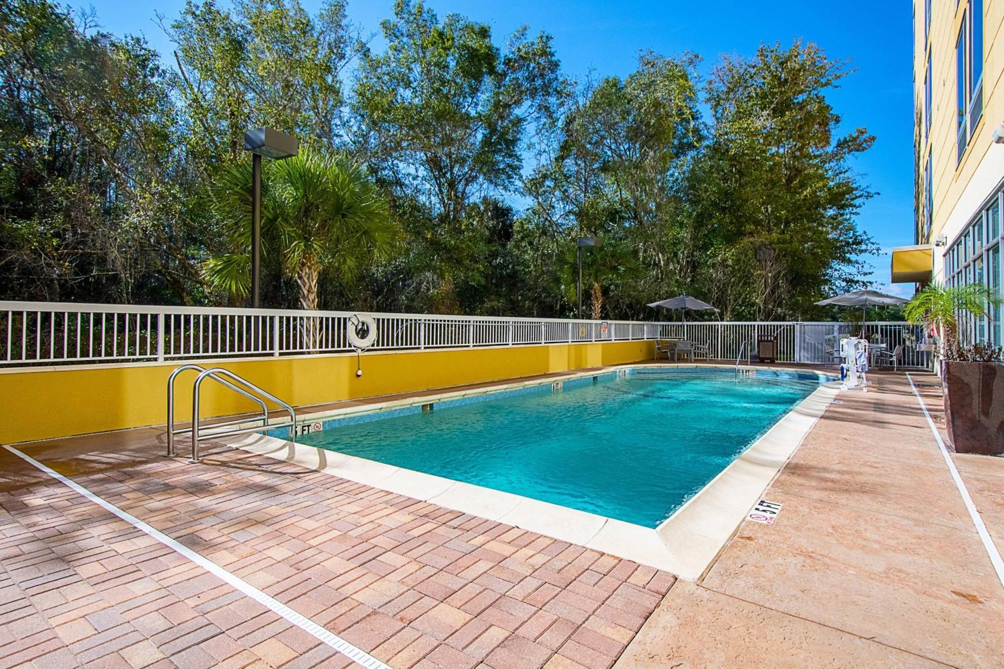 Springhill Suites Tampa North/Tampa Palms Extérieur photo